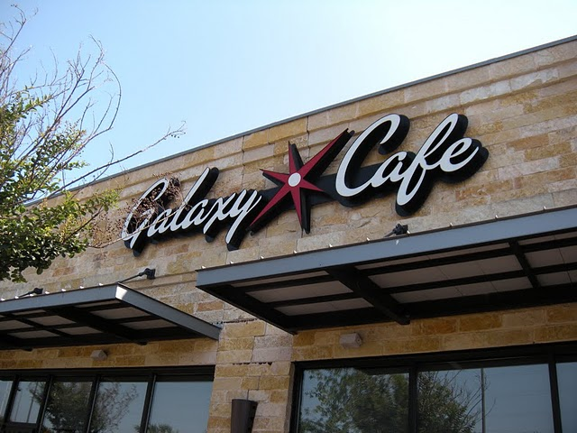 Galaxy Cafe Bình Thạnh - quán cafe xem đá bóng nên tới quận Bình Thạnh